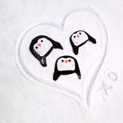 RED HEART PICTURE PERFECT PENGUIN HAT