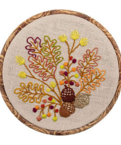 LEAVES AND ACORN EMBROIDERY DESIGN