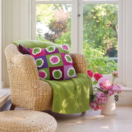 Big Bloom Block & Pillow (Crochet)