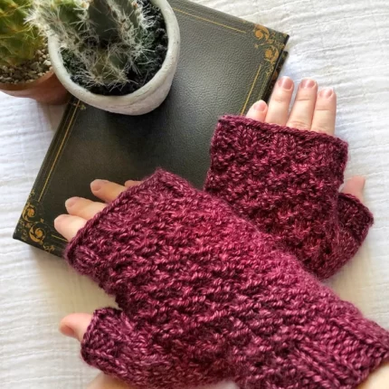 Prickly Pear Mitts (Knit)