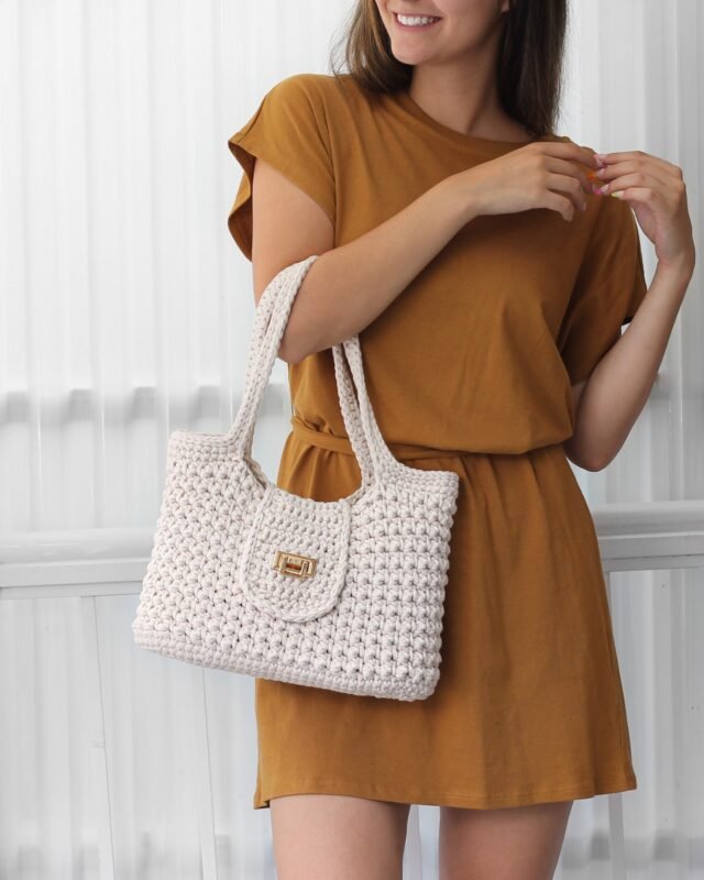 Crochet handbag pattern Bepatterns