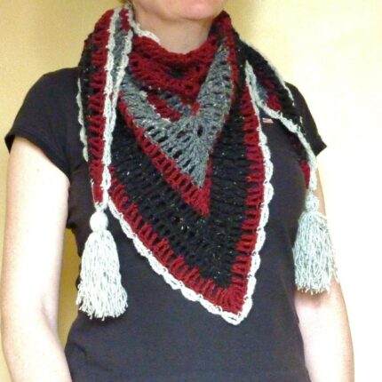 Crochet shawl or kerchief