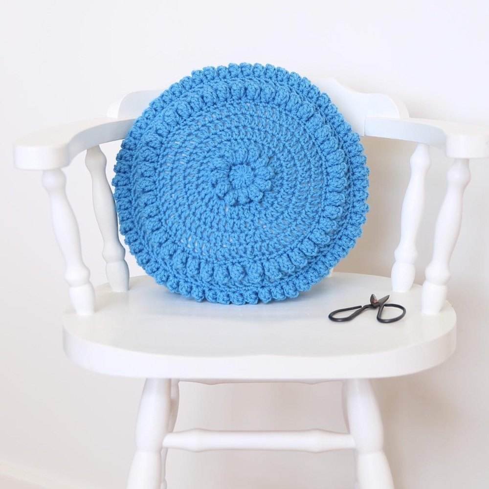 Free crochet Paintbox Chunky Cushion pattern BePatterns